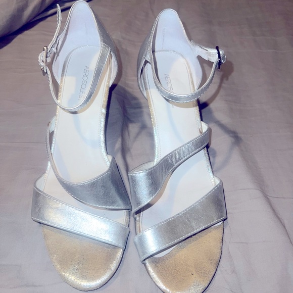 AEROSOLES HEEELS - Picture 2 of 5